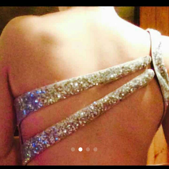 PROM DRESS - Picture 2 of 4