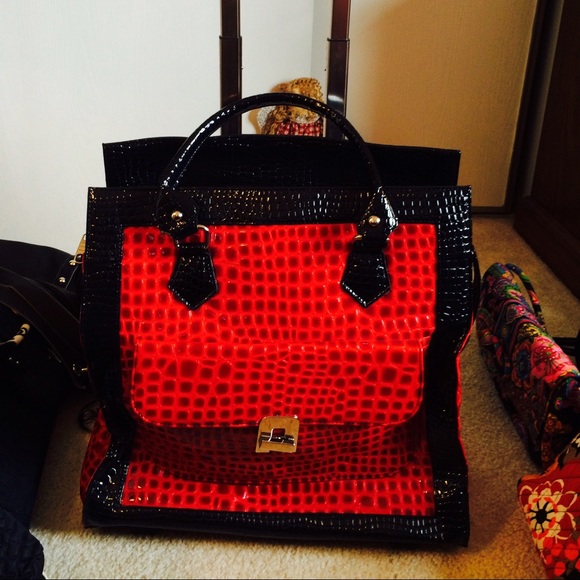 NEW LEATHER BAG BLACK TROLLEY - Picture 1 of 4