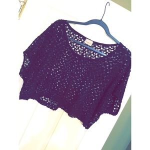 Black knitted crop top