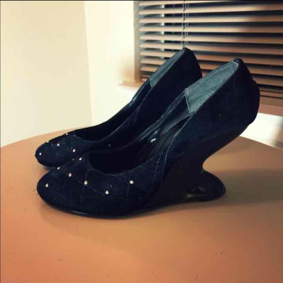 Suede black heels size 7