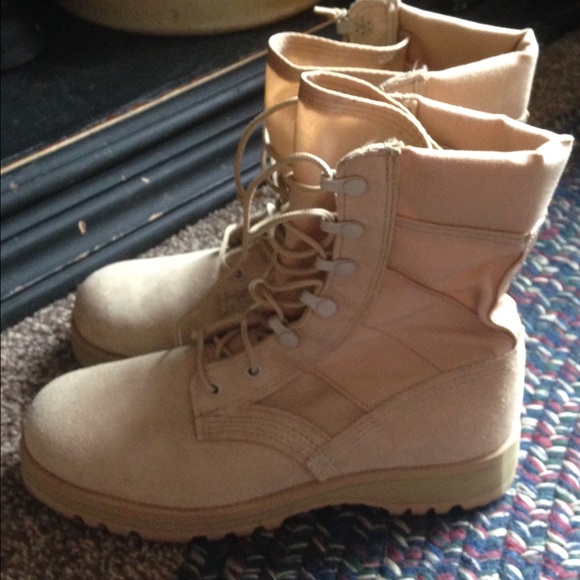 Men's size 7 military/hunting boots women's size 9
