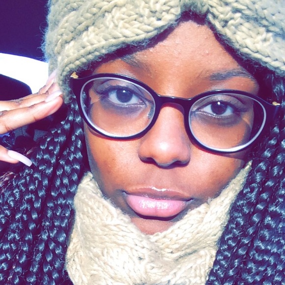 Meet your Posher, Emerald - Picture 1 of 1