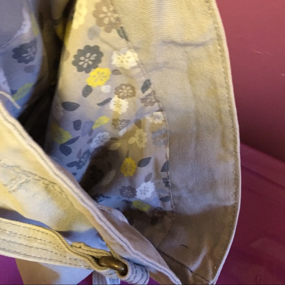 Old Navy gray fold over bag. - Picture 3 of 3