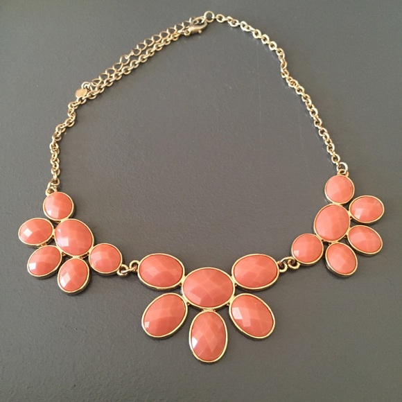 Charming Charlie Jewelry - Charming Charlie Peach Flower Necklace