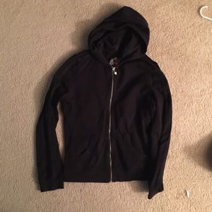 Twisted heart zip up