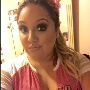 Meet your Posher, Yvette