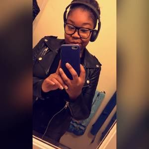 Meet your Posher, Whitney