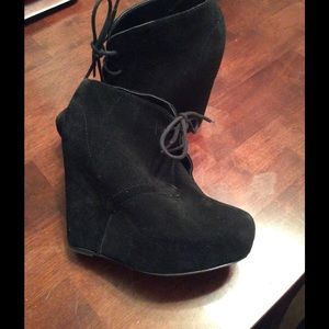 Black Steve Madden Ankle Booties
