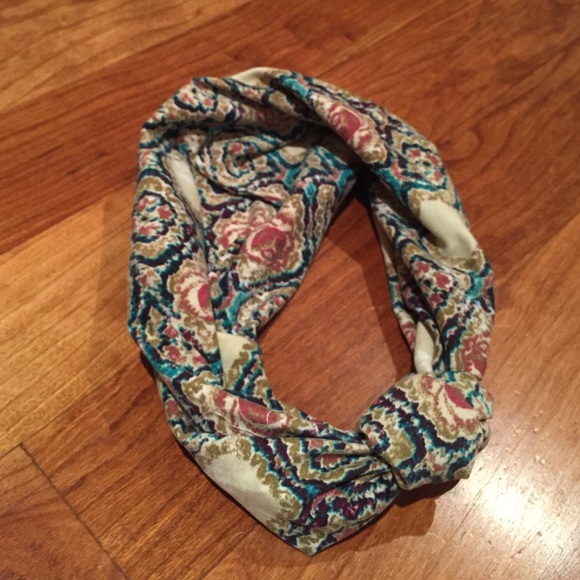 Urban Outfitters headband
