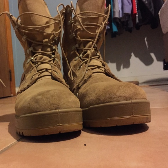 Combat boots