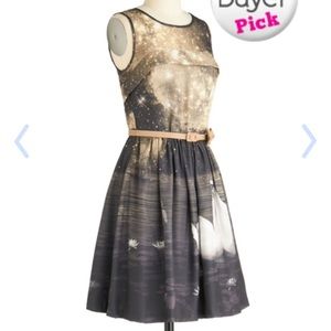 Eva Franco Dresses - Eva Franco Swan Print Dress Eva Franco Dresses - Eva Franco Swan Print Dress