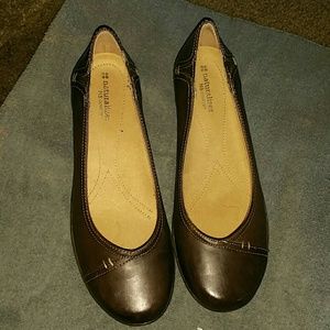 Lovely casual brown shoes