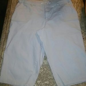 🌼*5 for $20* Capris🌼