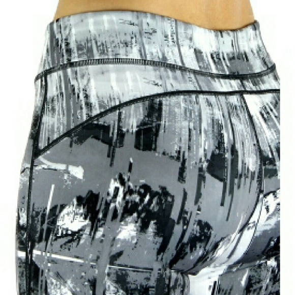 Reebok work out pants - Picture 3 of 4