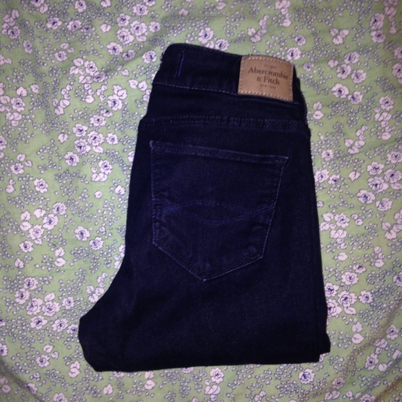 Abercrombie dark wash jeggings 💖