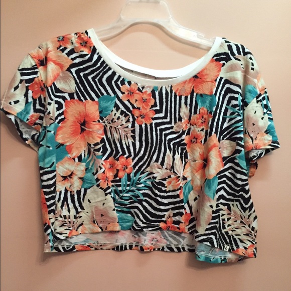 Crop top