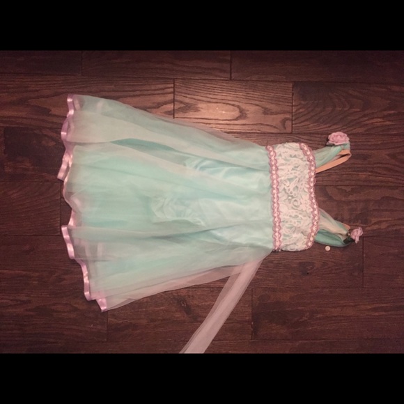 Dance costume
