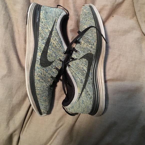 Nike flyknit lunar shoes