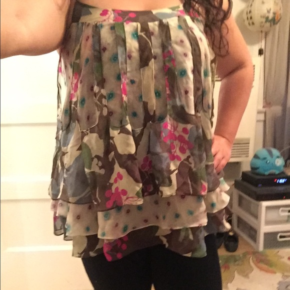 LaRok ruffle tank - Picture 1 of 4