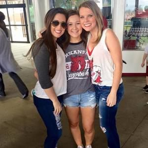 Meet your Posher, Kayla