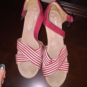 Toms Wedge Heels