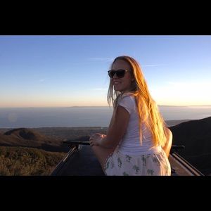 Meet your Posher, Ciara