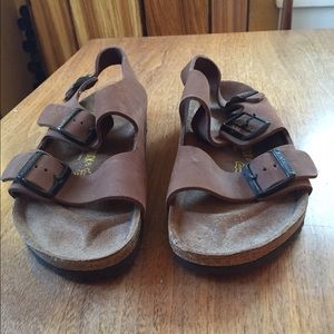 Brand New Size 40 Brown Birkenstocks