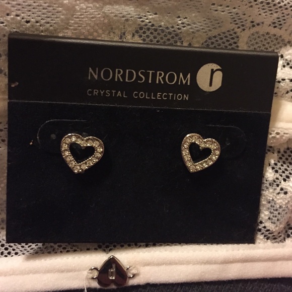 Notdstrom earrings