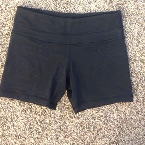 Lululemon Luon Shorts Size 4