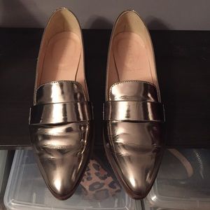 Graphite metallic loafer