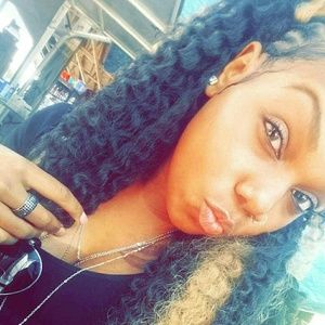 Meet your Posher, Alana