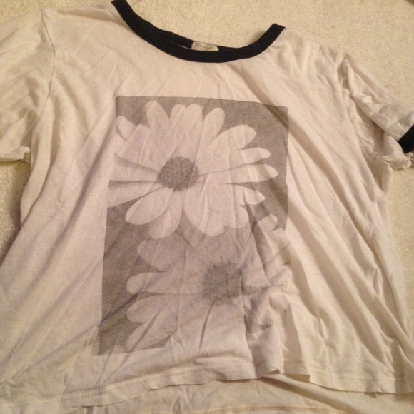 daisy brandy tee - Picture 1 of 2