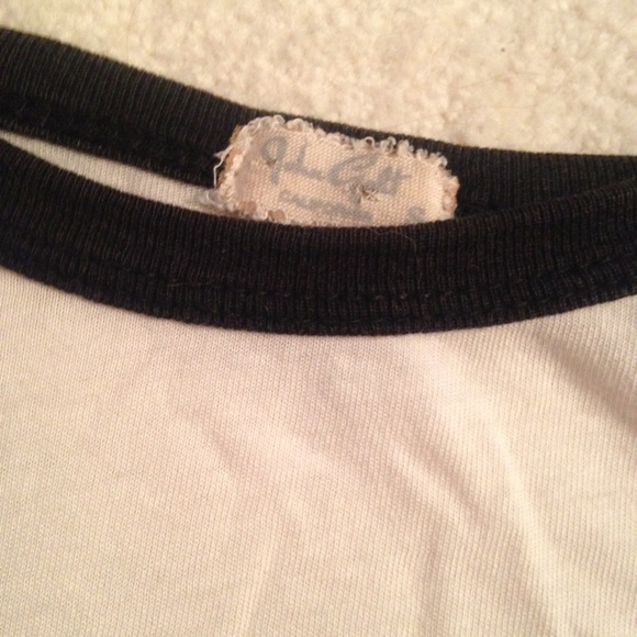 daisy brandy tee - Picture 2 of 2