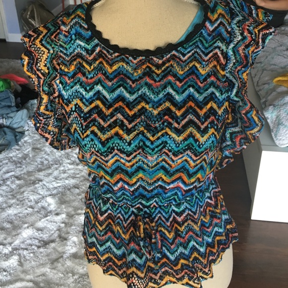 Chevron top