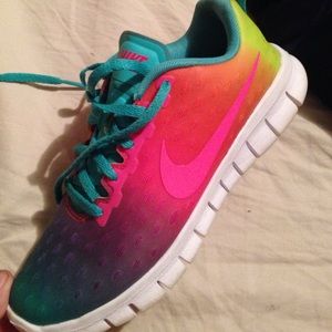 Girls Nike Tennis Shoes