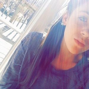 Meet your Posher, Mia