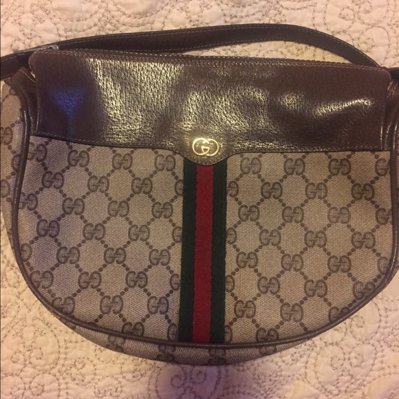⁉️FLASH SALE ‼️Authentic Vintage Gucci Crossbody