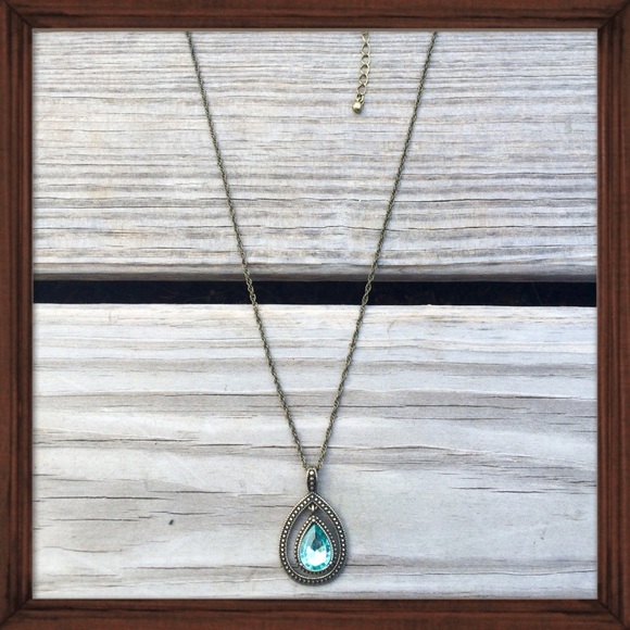 Teal Teardrop Pendant Necklace