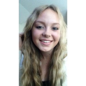 Meet your Posher, Hayley