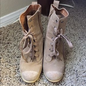 Tan boots‼️SOLD‼️