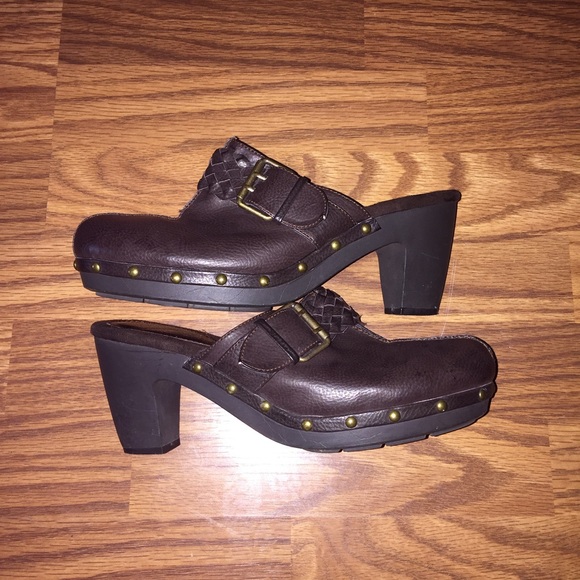 Brown slip on clogs