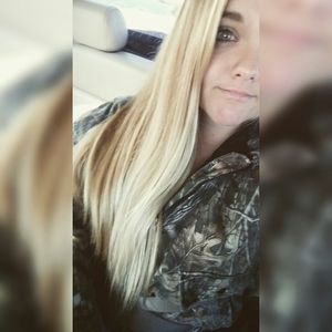 Meet your Posher, Rena