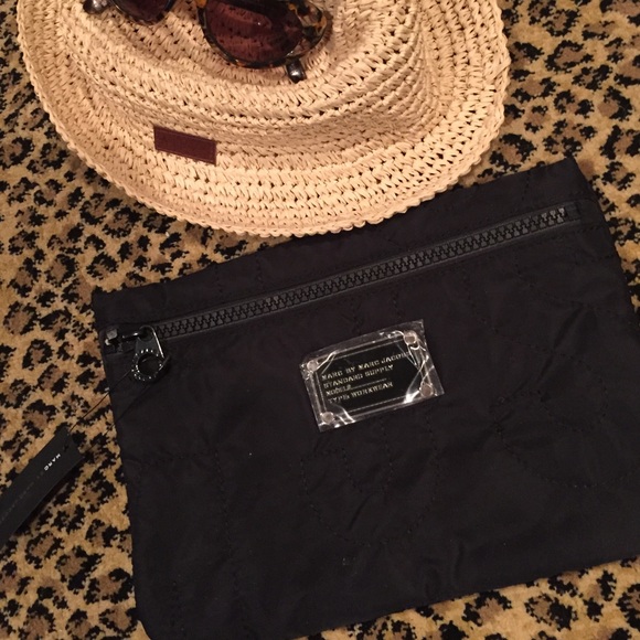 Marc by Marc Jacobs Handbags - MARC JACOBS BLACK CLUTCH/MAKE UP BAG BNWT