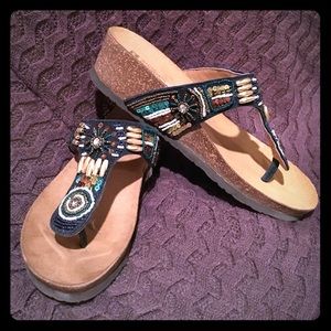 ✨Reduced✨White Mountain Sandal✨