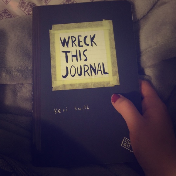 ✨TRADED✨wreck this journal