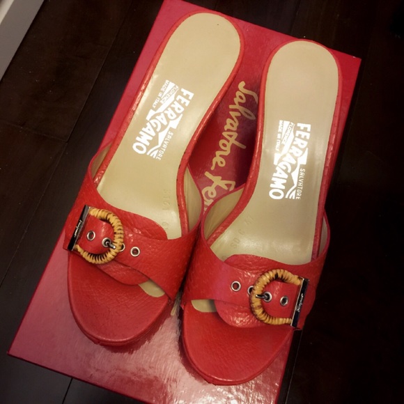 ✨Salvatore Ferragamo platform sandals✨ - Picture 3 of 3