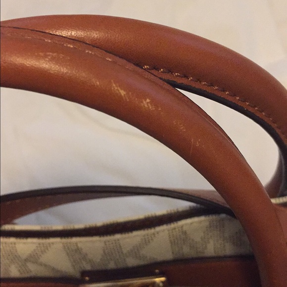 Michael Kors Hamilton handbag - Picture 3 of 4