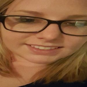 Meet your Posher, Kaitlyn