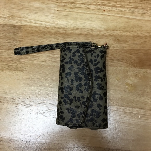 🌸Spring Sale🌸 Wallet/iPhone Case