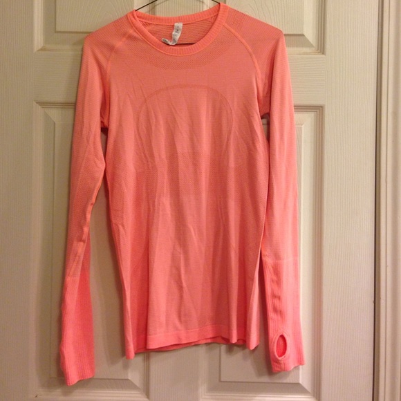 Lululemon orange top